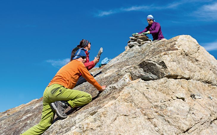 Un coup de main en échange de cours d’alpinisme
