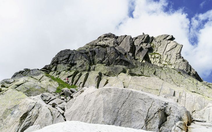 Randonnée alpinedans le granit du Grimsel