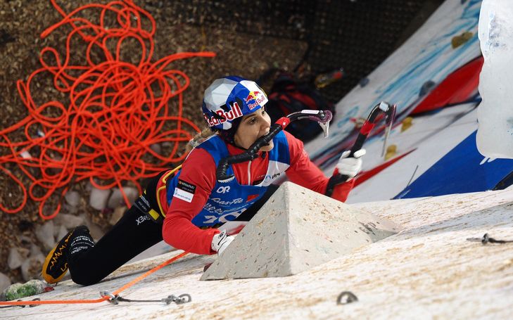 Petra Klingler gewinnt Ice Climbing Weltcup in Cheongsong (KOR)